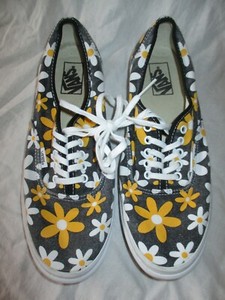 yellow daisy vans