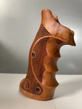 New Professional Target Grips Compatible with S&W K/L frame Square Butt checker