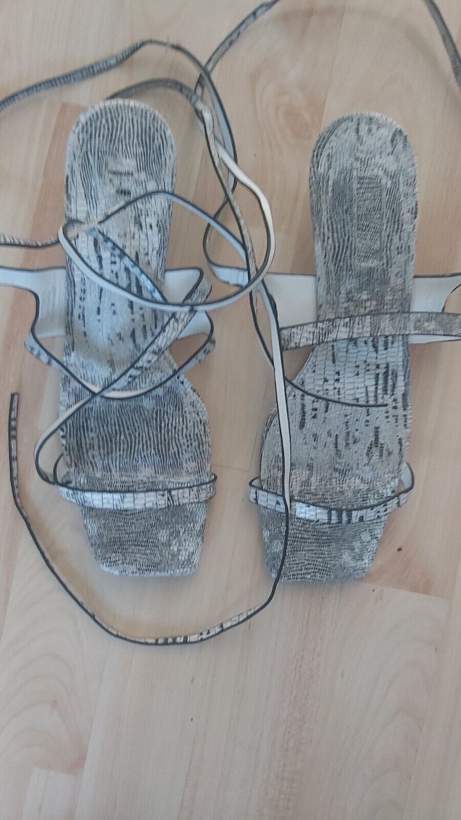 Picture 1 of 3