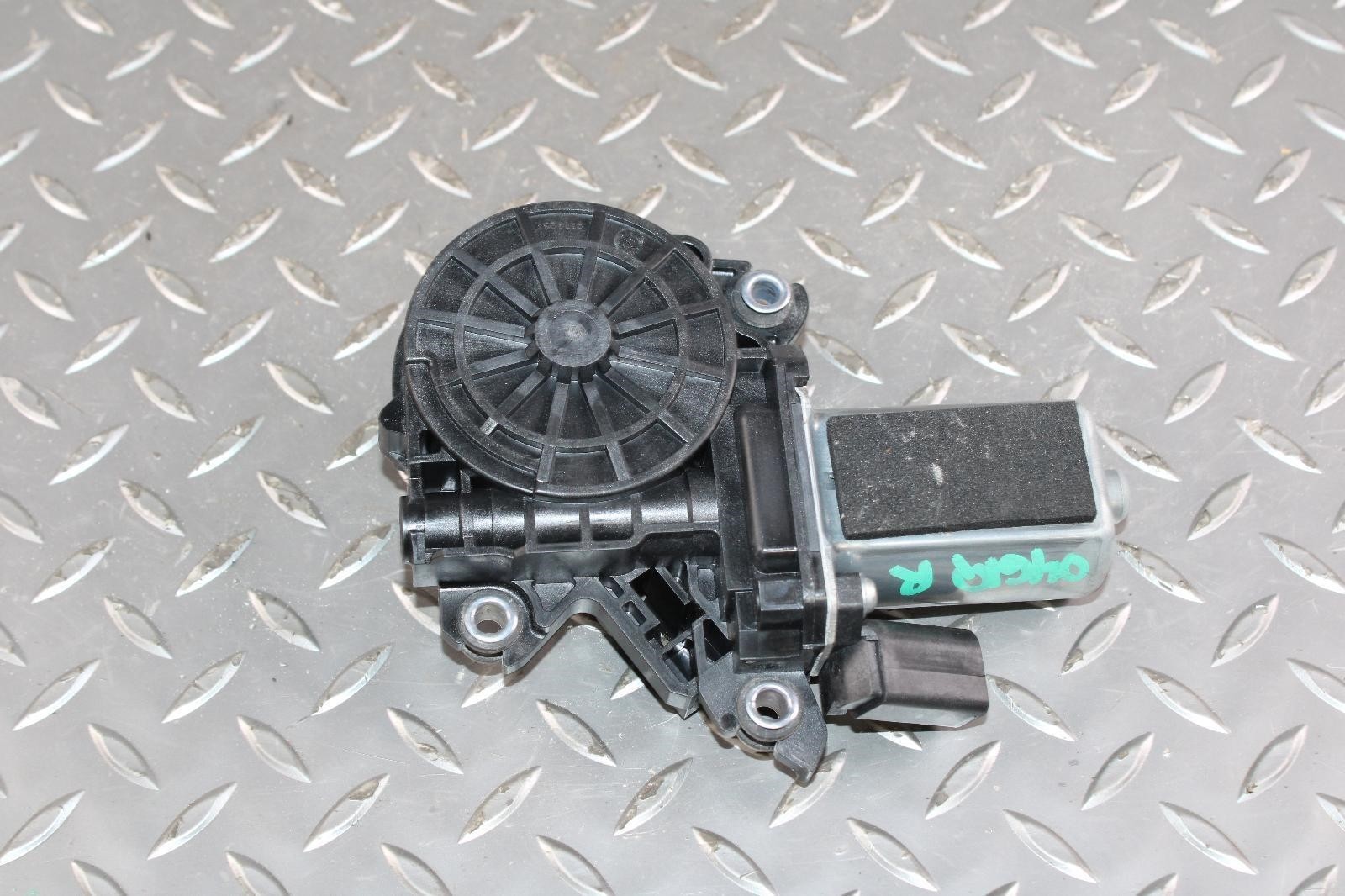 Bentley Continental GT 2019-2024 Right Electronic actuator P/N 4F0837059A