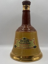 Bell's large vintage whisky decanter by Wade, 75.7cl, empty