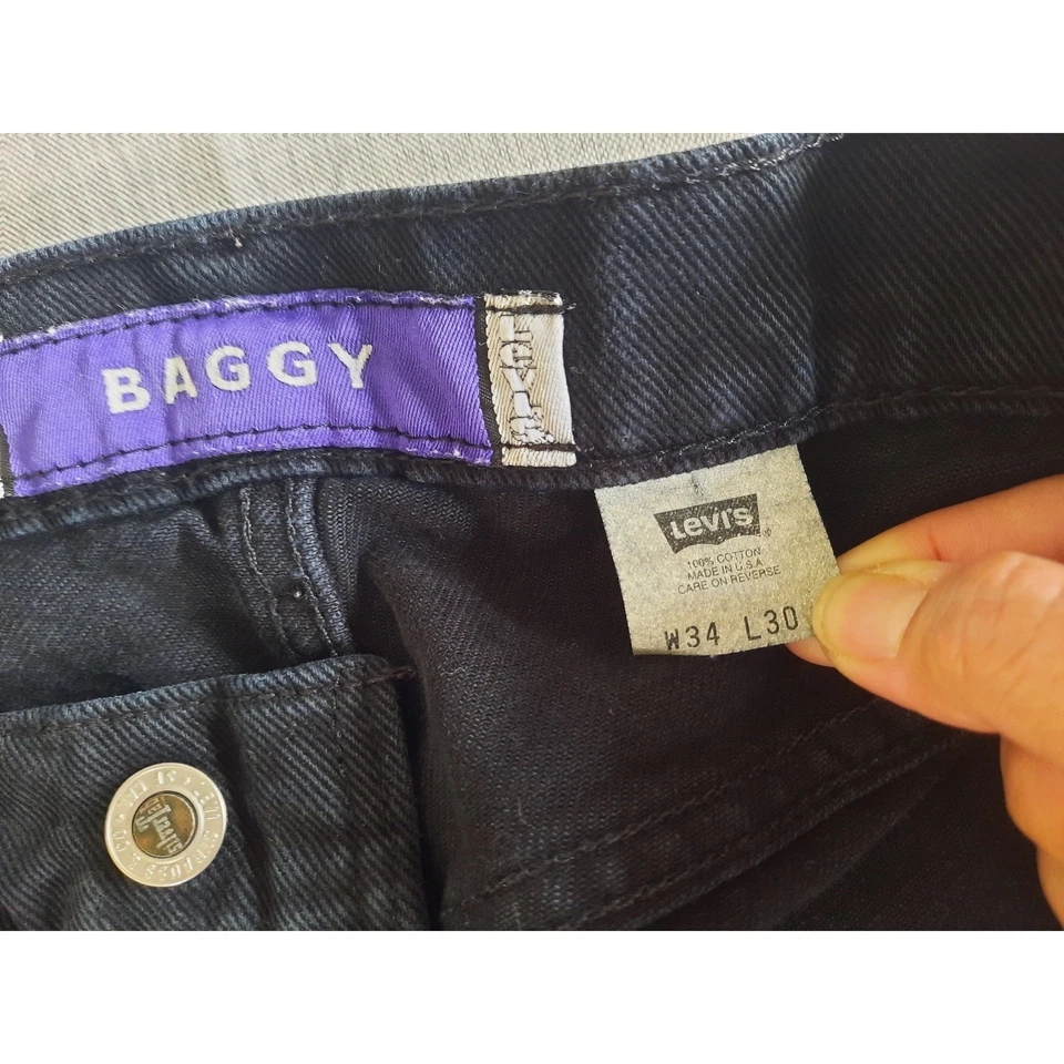 Jeans de mezclilla negros vintage Silvertab Levis 5520A holgados para hombre 34x30 EE. UU. Foto 2 de 4