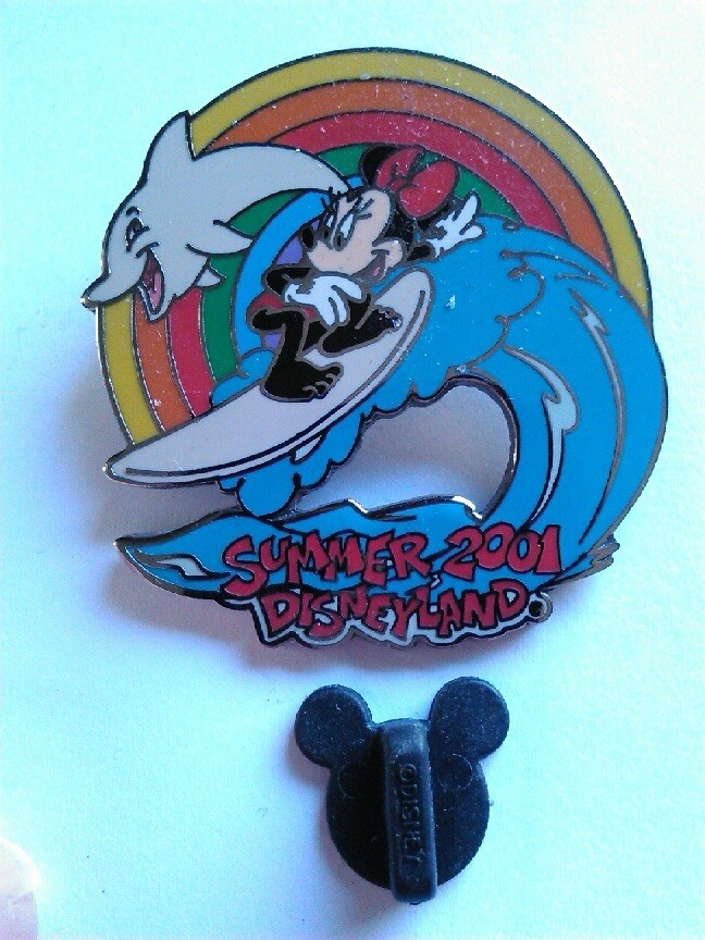 DISNEY PIN / MINNIE MOUSE - SURFING W/ DOLPHIN - SUMMER 2001 DRL LE 3600 