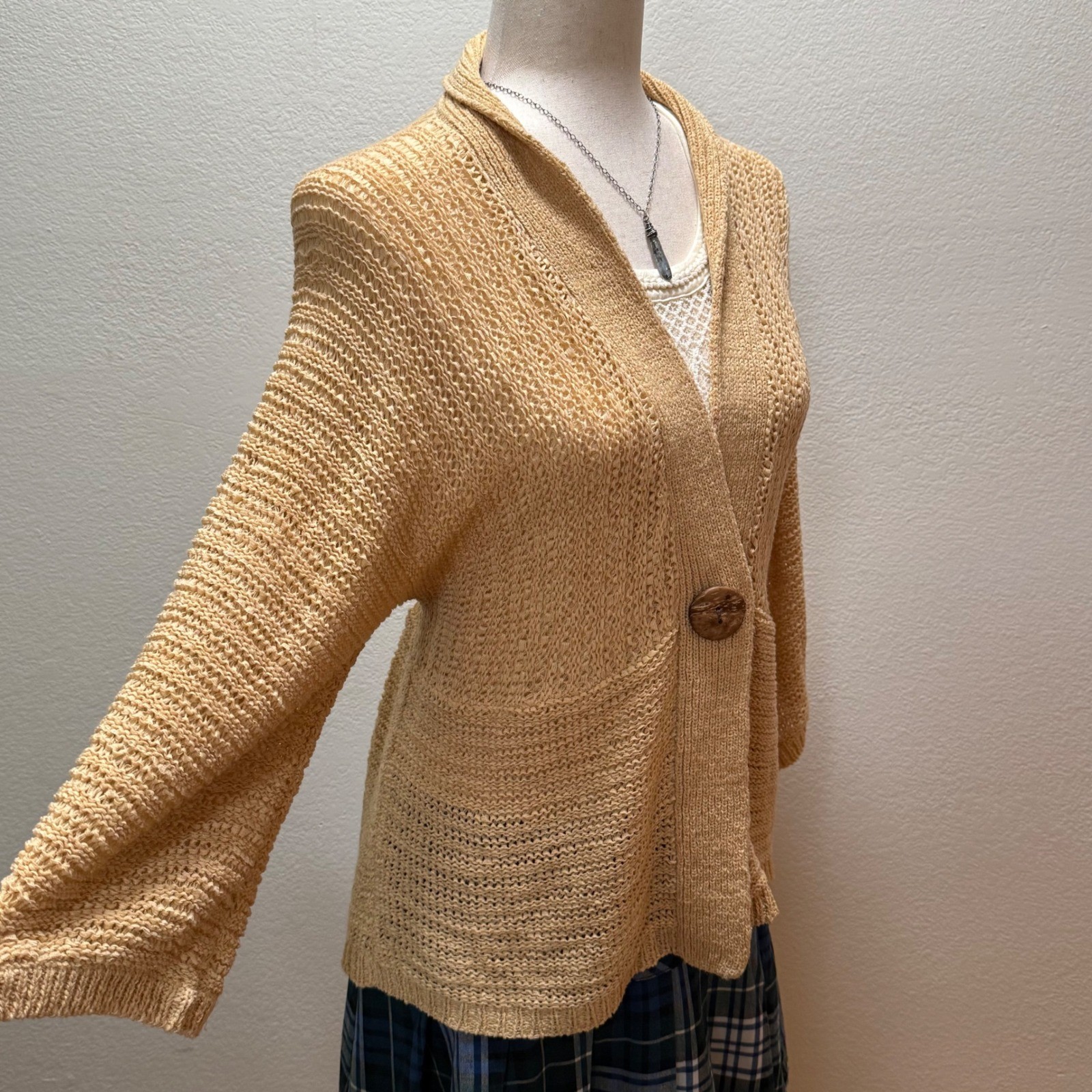 Ruby Rd Knit Beige Decorative Button 3/4 Sleeve C… - image 3