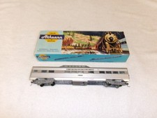 Vintage ATHEARN Trains - Santa Fe SL Vista Dome  #1821 - HO Scale