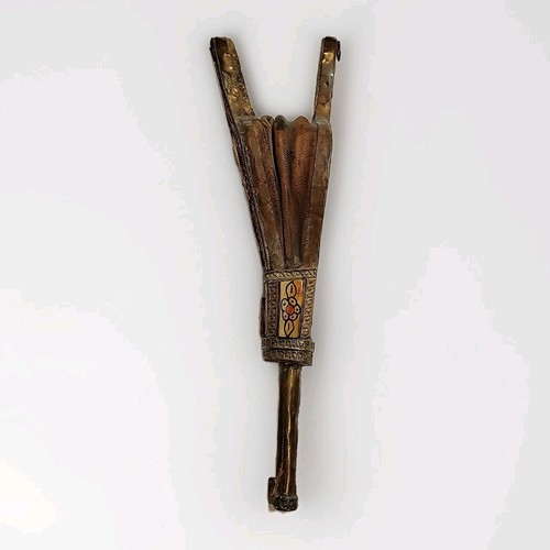 Vintage handgefertigter marokkanischer Rabuz Blasebalg Holz Leder Messing Knochen verziert - Bild 2 von 9