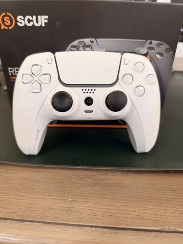 SCUF Reflex FPS Controller for PlayStation 5 - Picture 1 of 4