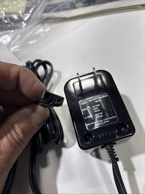 AEG Battery Charger RE501 2.4V DC Black Vintage Power Tool
