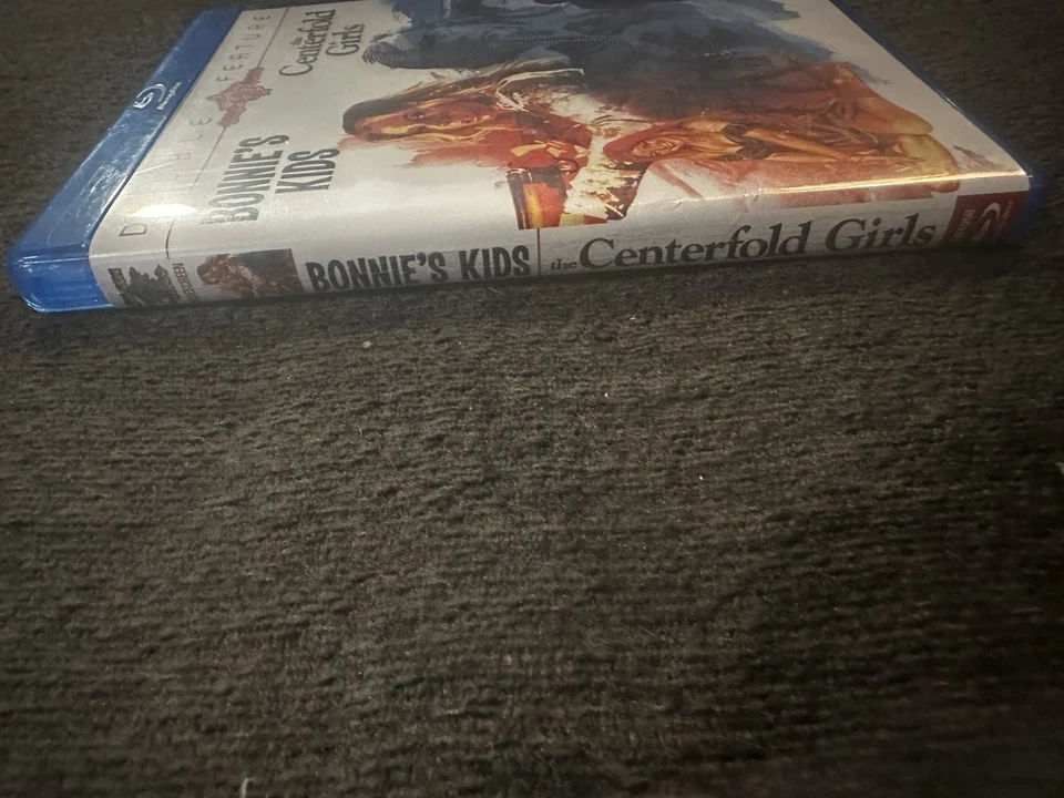 Bonnie’s Kids / The Centerfold Girls Double Feature Blu-ray 70s Gorgon Horror - Image 4 of 4