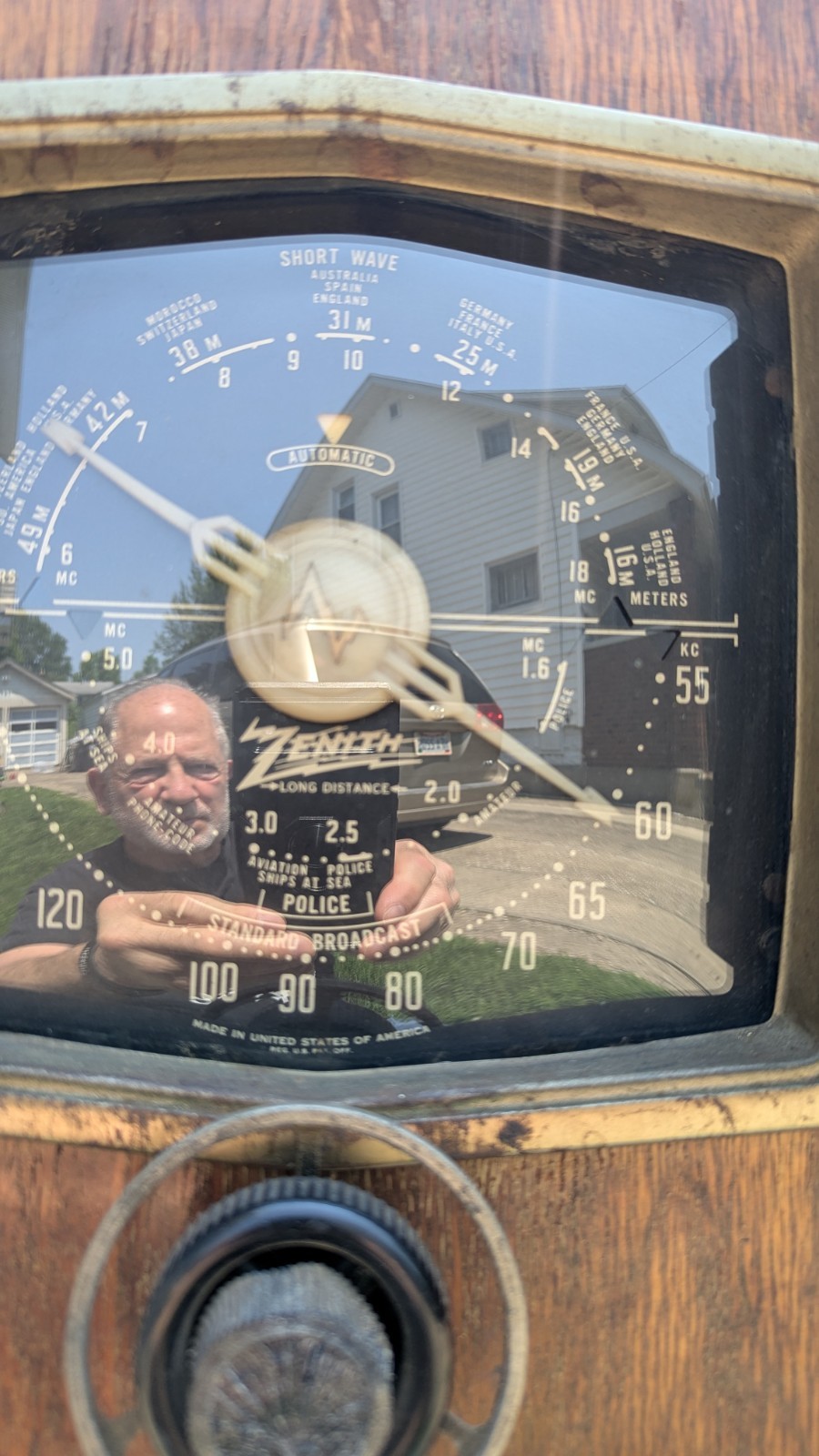 Vintage 1942 Zenith 10-S-669 Console Tube radio Works Rare!!