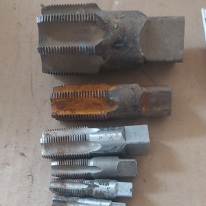 Lot of 5 Pipe Taps, 1/8 Up To 1 In Plus A 2 In Pipe Tap
