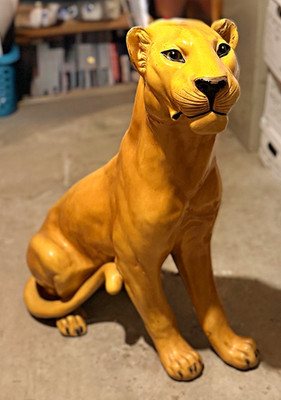 Italian ceramic life size lion buyer pays shipping and handling