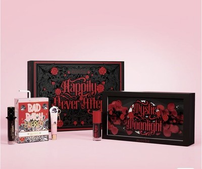 Plouise Halloween Sets And Pallet. Please inbox me with what you would like.