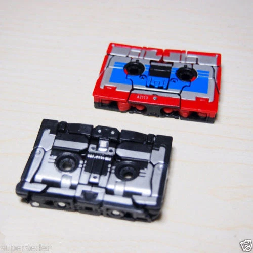TRANSFORMERS MP-15 MASTERPIECE RAVAGE & RUMBLE JAGUAR CASSETTES ACTION FIGURE - Image 3 of 4