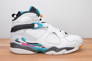 retro 8 white turbo green