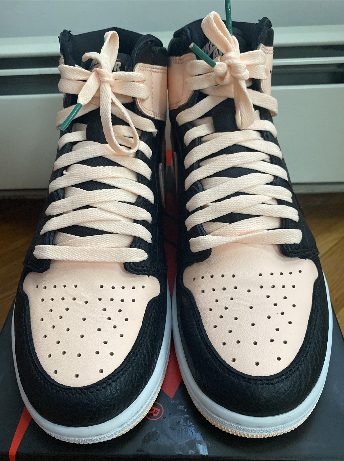 retro 1 crimson tint