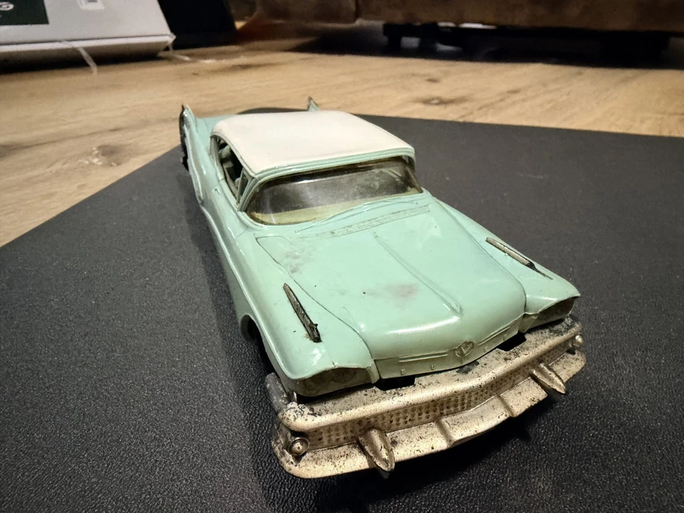 Vintage 1958 Buick Roadmaster 75  Dealer Promo Model Car Sage Green - Image 4 of 4