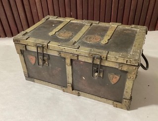 Antique Huntley & Palmers TREASURE CHEST Biscuit Tin 1878 1900 RARE TIN!