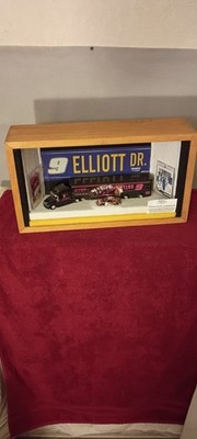 Chase Elliott's NASCAR Hooters Handcrafted Limited Edition Collectors Showcase.