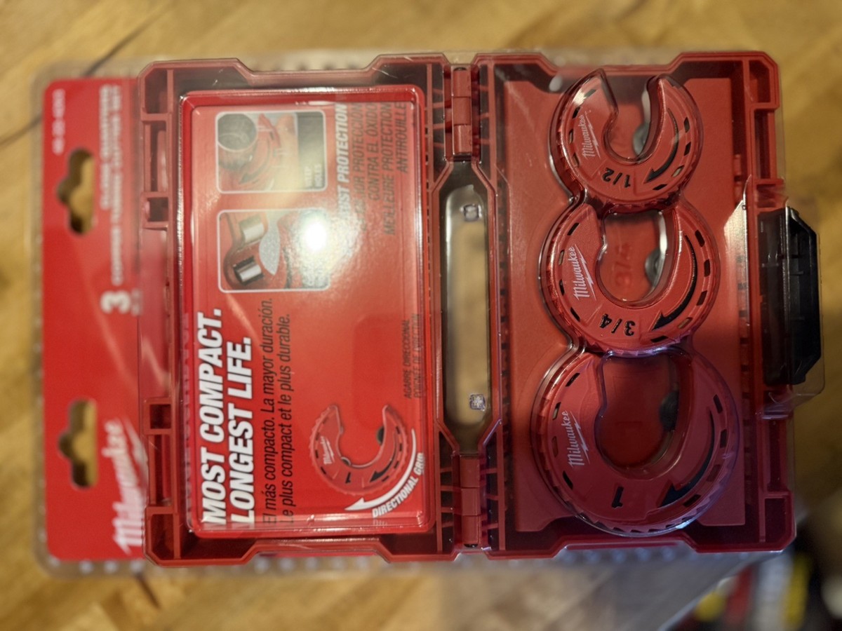ムーキーベッツ4点セット Milwaukee 48-22-4263 3 Piece Close Quarters Tubing Cutter Set for
