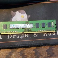 Samsung 8GB DDR3L PC3L-12800U 240-Pin UDIMM RAM M378B1G73EB0-YK0