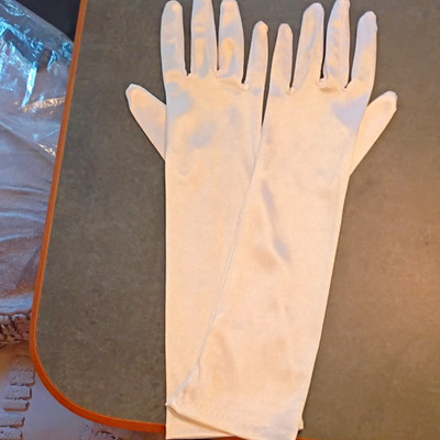 Claire's Women's White Nylon/Spandex Formal Wedding Gloves, Solid, One Size