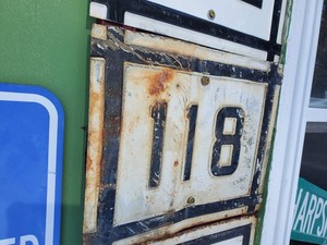 Vintage Early Thick Embossed Maine route 118 sign 12"x15",2-1/2 Ib USA Americana