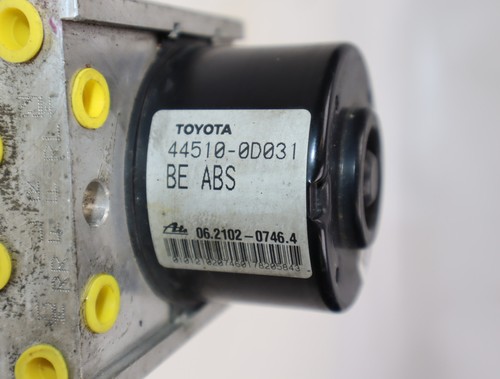 Calculateur abs occasion TOYOTA YARIS II Phase 1 - 1.3 VVT-i - Photo 4/8