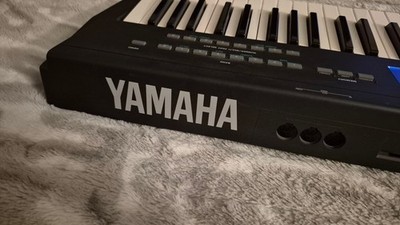 Yamaha SY35 Dynamic Vector Synthesizer Keyboard & Manuals - 90s