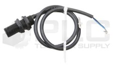 ALLEN BRADLEY 875CP-G8N18-A2 /A CAPATITIVE PROXIMITY SENSOR 24-240VAC APPROX 1'