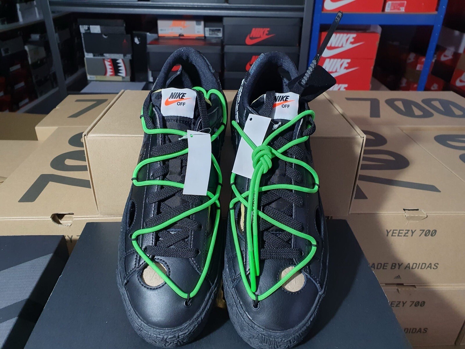 OFF WHITE X NIKE Nike Blazer Low 77 x OFF WHITE nero verde elettrico UK 10 US 11 EUR 45 DH7863 001