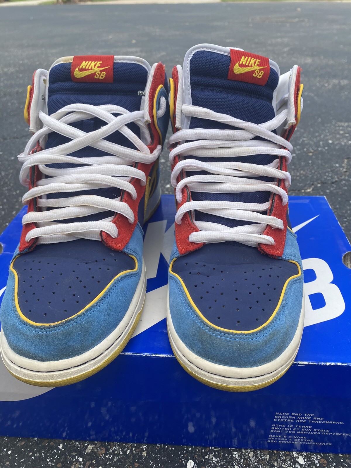 mr pacman nike sb