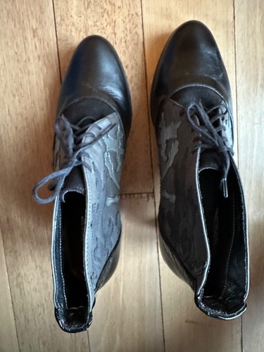 NAOT black,gray,silver leather lace up mid heel ankle booties EU 39 US 8/8.5 - Picture 6 of 8