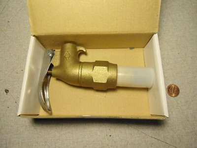 Wesco Rigid Bronze Brass Faucet with Screen 272081