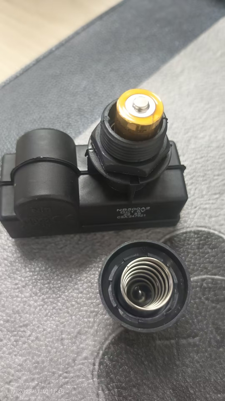 Universal  3 Outlet AA Push Button Battery Ignitor BBQ Grill Spark Generator US