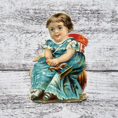 um 1900 Mädchen Kind Kleid Pferd Spielzeug süß Victorian Glanzbild Ephemera alt