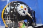Le'Veon Bell Autographed Pittsburgh Steelers Helmet Beckett Witnessed COA NFL AU — photo 3