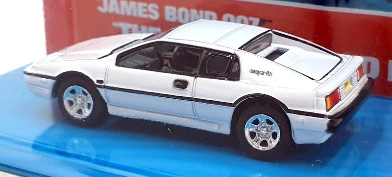 Johnny Lightning 1/64 Scale JLDR014 - 1976 Lotus Esprit S1 007 - White - Image 3 of 4