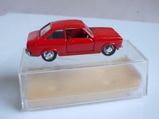 SCHUCO 1:66 FORD ESCORT WERBEMODELL IN ROT IN OVP MIT EINLEGER - ein Träumchen