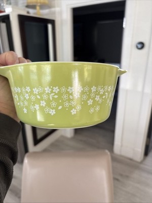Pyrex Crazy Daisy Spring Blossom Casserole Dish Green 474 B 1.5 Qt. No Lid