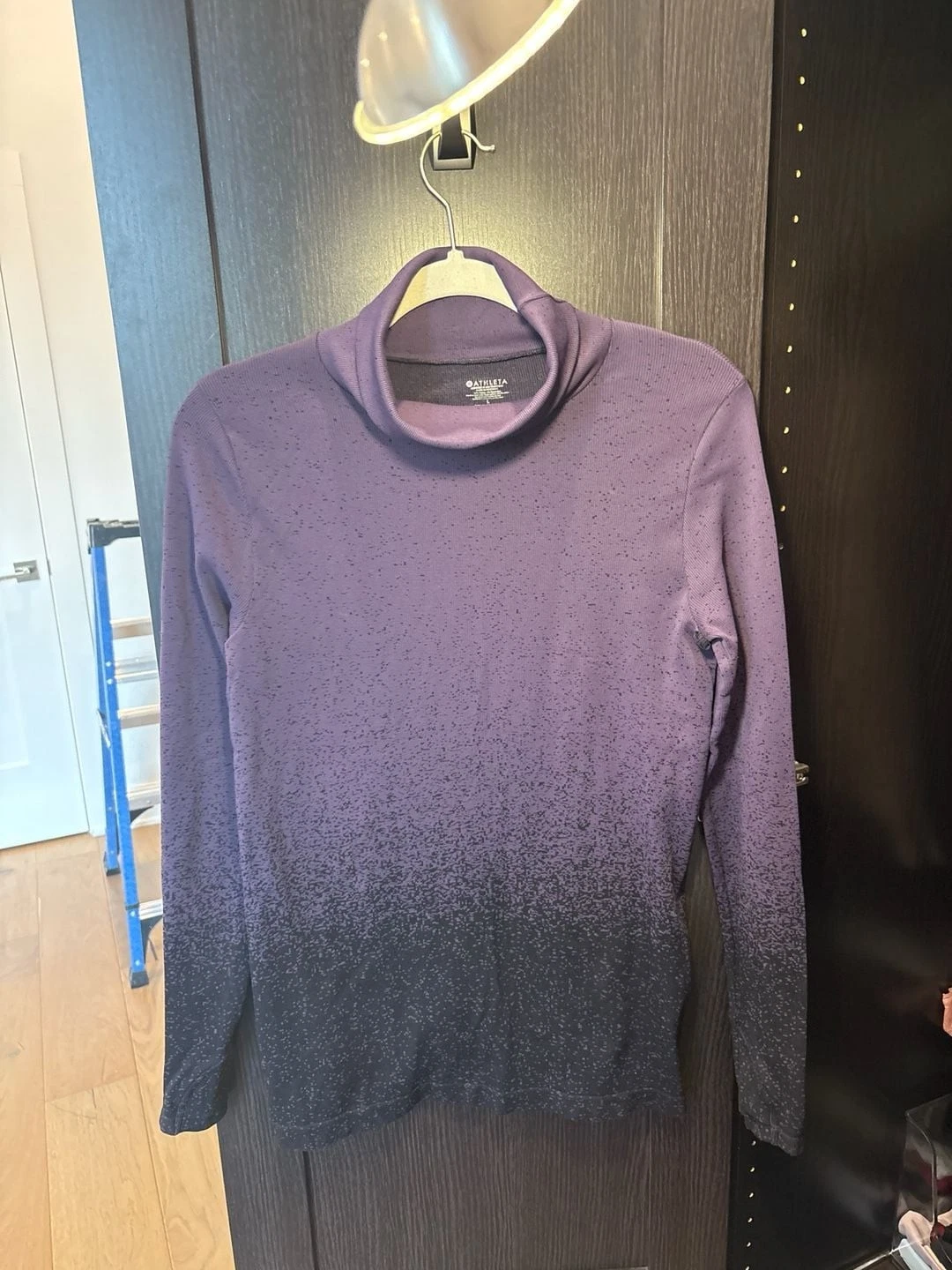 Athleta FLURRY Ombre Base Layer Turtleneck Top Purple Black Gradient Size L