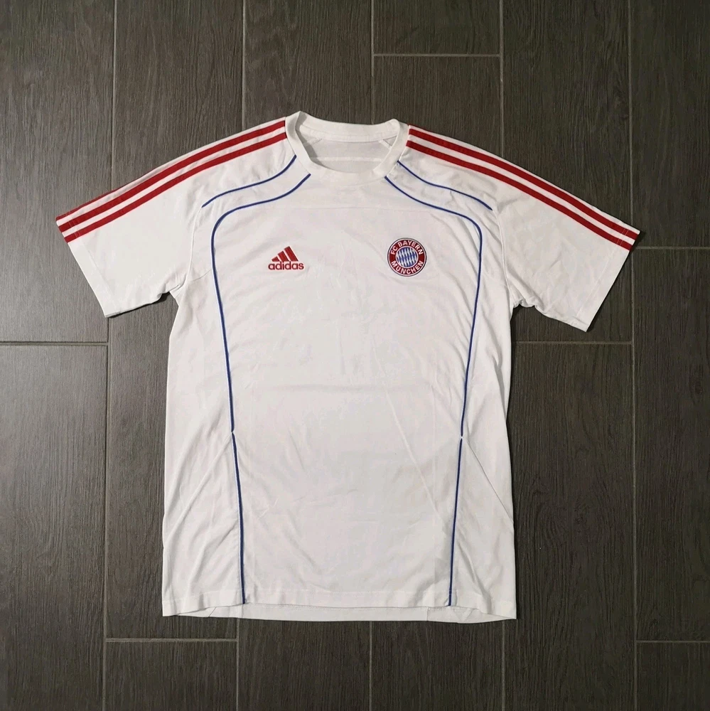 FC Bayern München FCB 2024/25 Shirt Trikot Größe: M Pashanim Y2K Fußball Adidas
