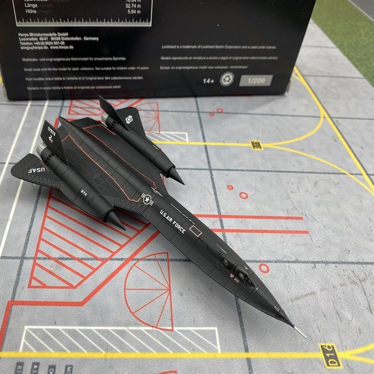 Buy Herpa 1/200 US Air Force, Blackbird SR-71 alloy reconnaissance