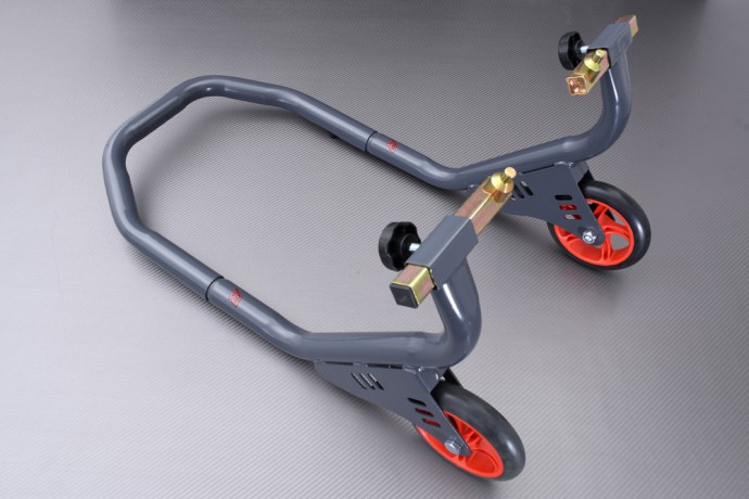 Béquille d'atelier avant pour stabiliser votre moto sans effort lors de l'hivernage