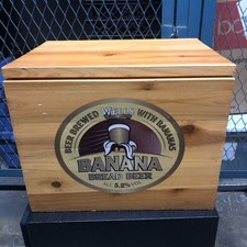 Enfriador de madera Wells Banana Bread Beer