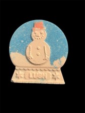 LUSH XMAS SNOWMAN BATH BOMB