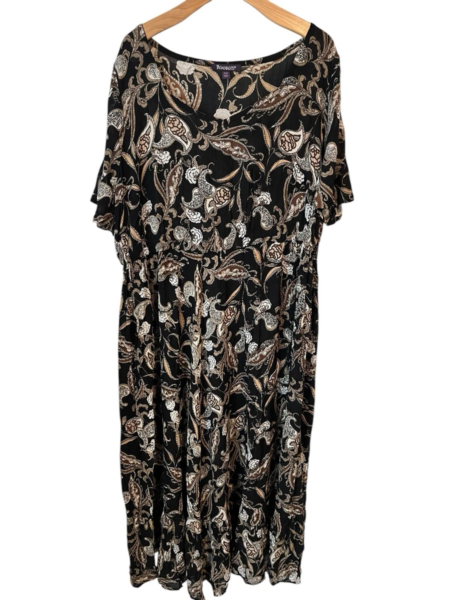 green emerald velvet dress Tomyris Plus Size Evening Dress in Black main image 0