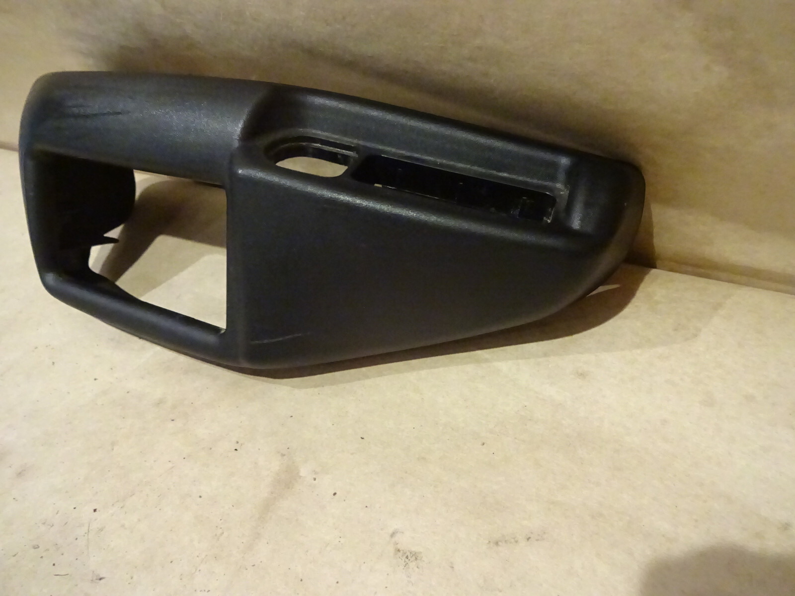 Maserati 4200 Coupe-Spyder - LH Seat Side Cover/Switch Panel P/N 66710700