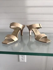 SALVATORE FERRAGAMO LEATHER HEELS SANDALS SIZE 6 1/2 B  MADE IN ITALY