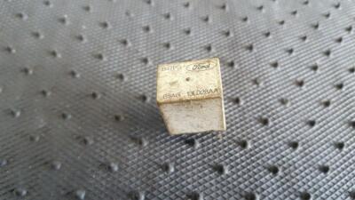 Ford Mondeo 1994 Relay module 13L028AA, B47PG  88AG13L028AA #253559-90
